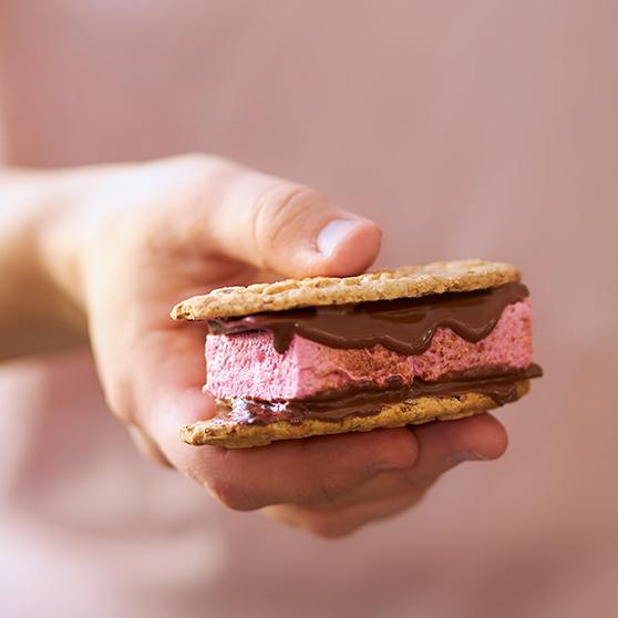 S’mores jeb Grehema sviestmaižcepumi