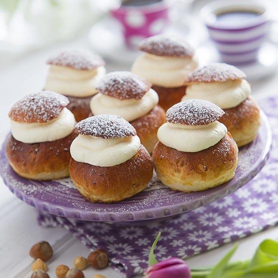 Zviedru tradicionālās gavēņa kūciņas Semla