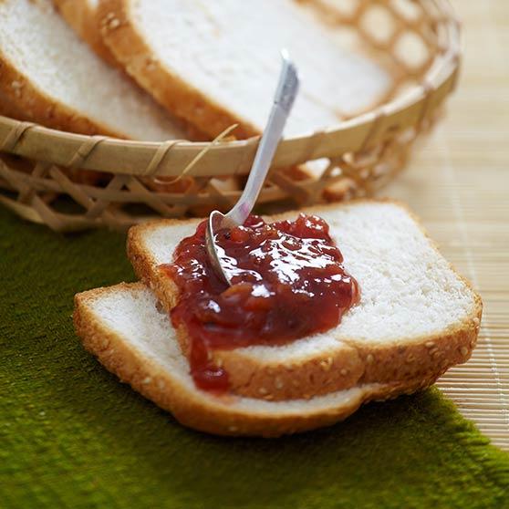 Saldais jāņogu un ērkšķogu ievārījums